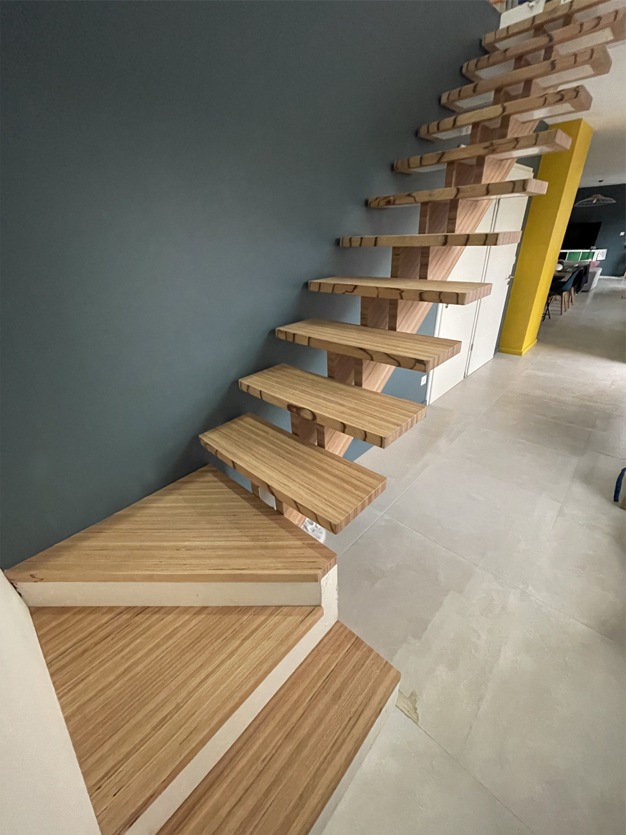Inter Habitat Atelier - Menuiserie et Agencement Cambrai Nord France - Cantaing sur Escaut - Agencement Escalier sur mesure ameublement